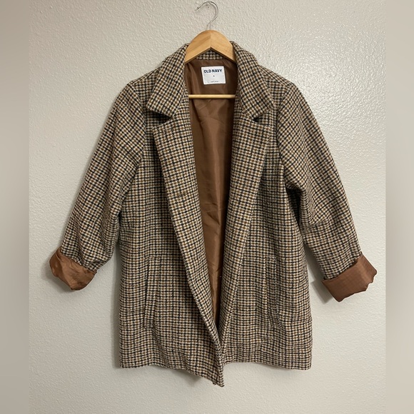 Old Navy Soft-Brushed Houndstooth Plaid Button-Front Car Coat - Picture 2 of 8